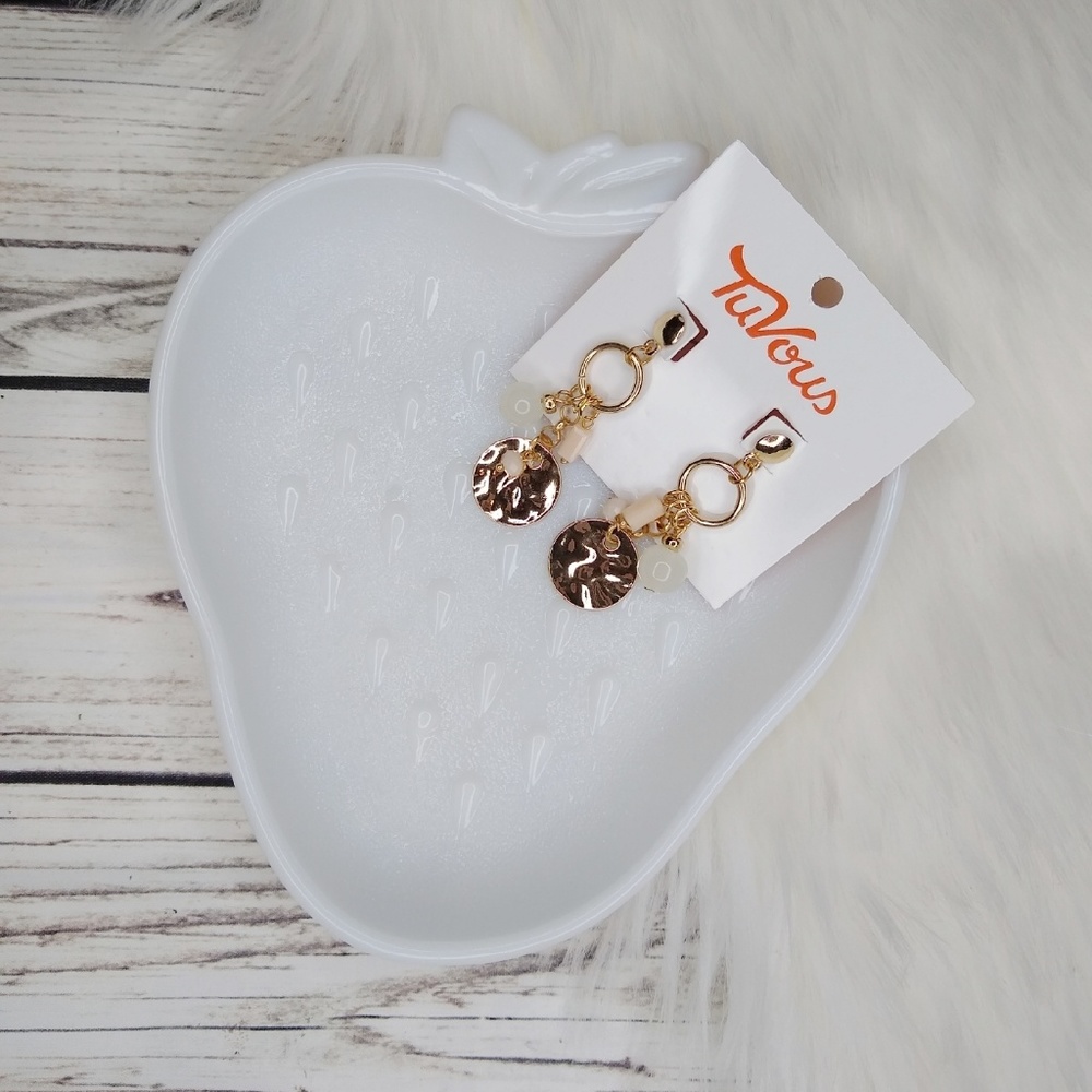 GOLD DANGLING CLUSTER FASHION EARRINGS